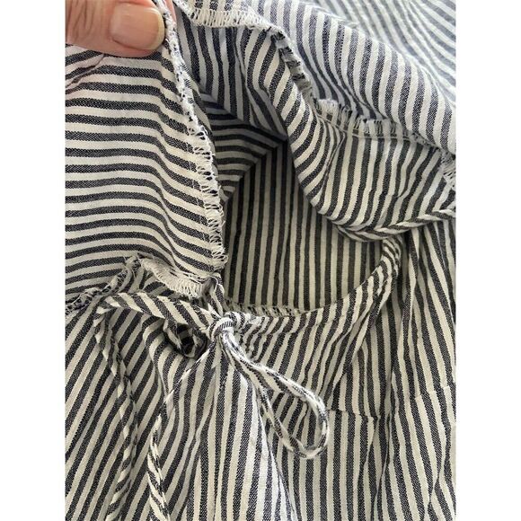 Old Navy Wrap-Front V-Neck Blouse Blue and White Striped Long Sleeve Size XS - Picture 5 of 13